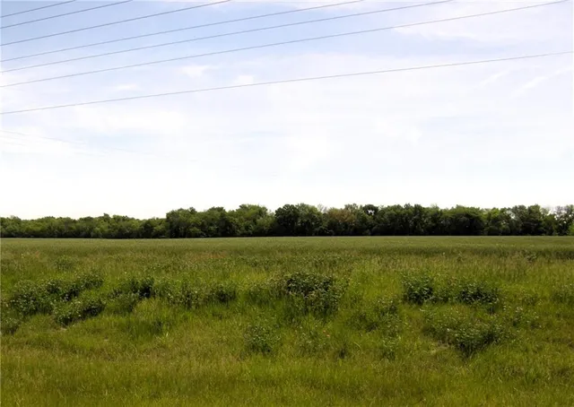 $1,100,000 | 2730 Kingman Road, Ottawa, KS 66067