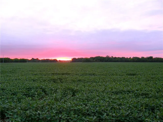 $1,100,000 | 2730 Kingman Road, Ottawa, KS 66067