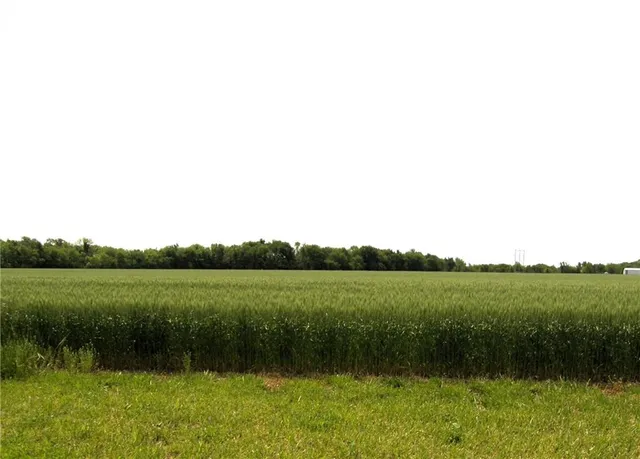 $1,100,000 | 2730 Kingman Road, Ottawa, KS 66067