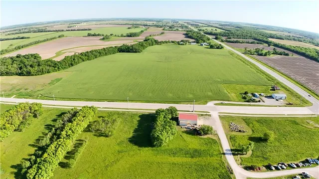 $1,100,000 | 2730 Kingman Road, Ottawa, KS 66067