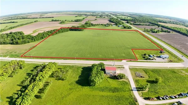 $975,000 | 2730 Kingman Road, Ottawa, KS 66067