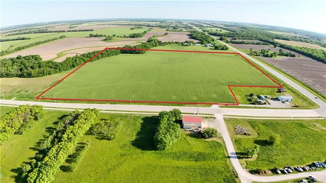 $1,100,000 | 2730 Kingman Road, Ottawa, KS 66067