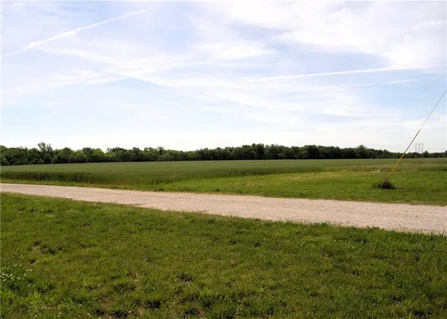 $1,100,000 | 2730 Kingman Road, Ottawa, KS 66067