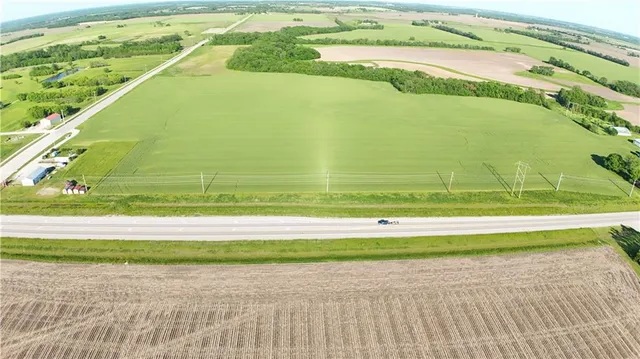 $1,100,000 | 2730 Kingman Road, Ottawa, KS 66067