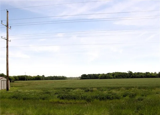 $1,100,000 | 2730 Kingman Road, Ottawa, KS 66067