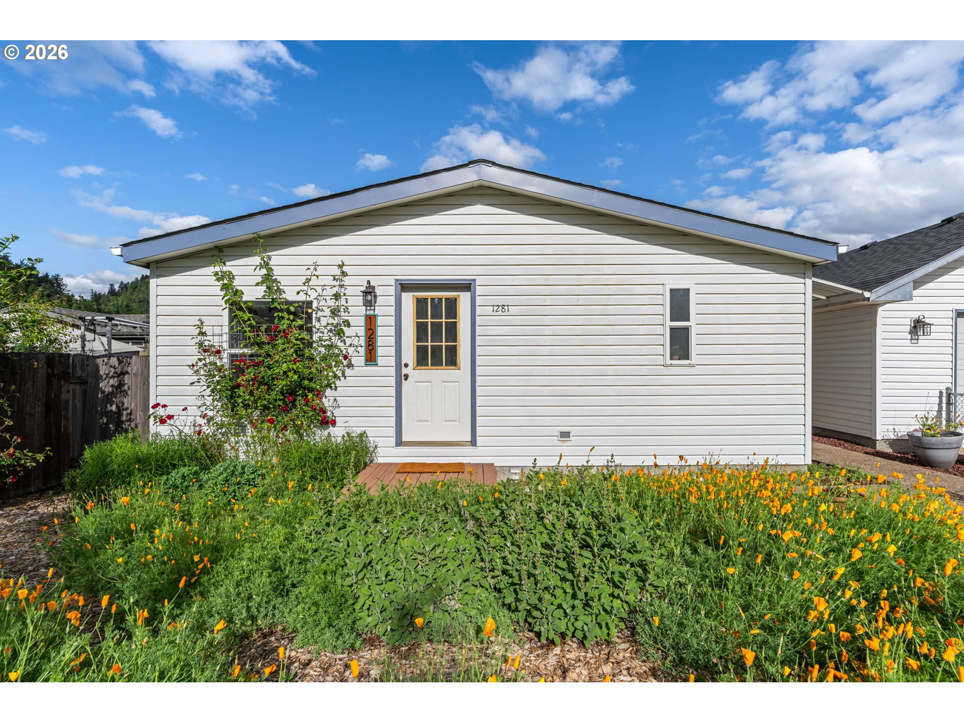 1281 South 57th Place Springfield, OR 97478 - Photo 2 of 37