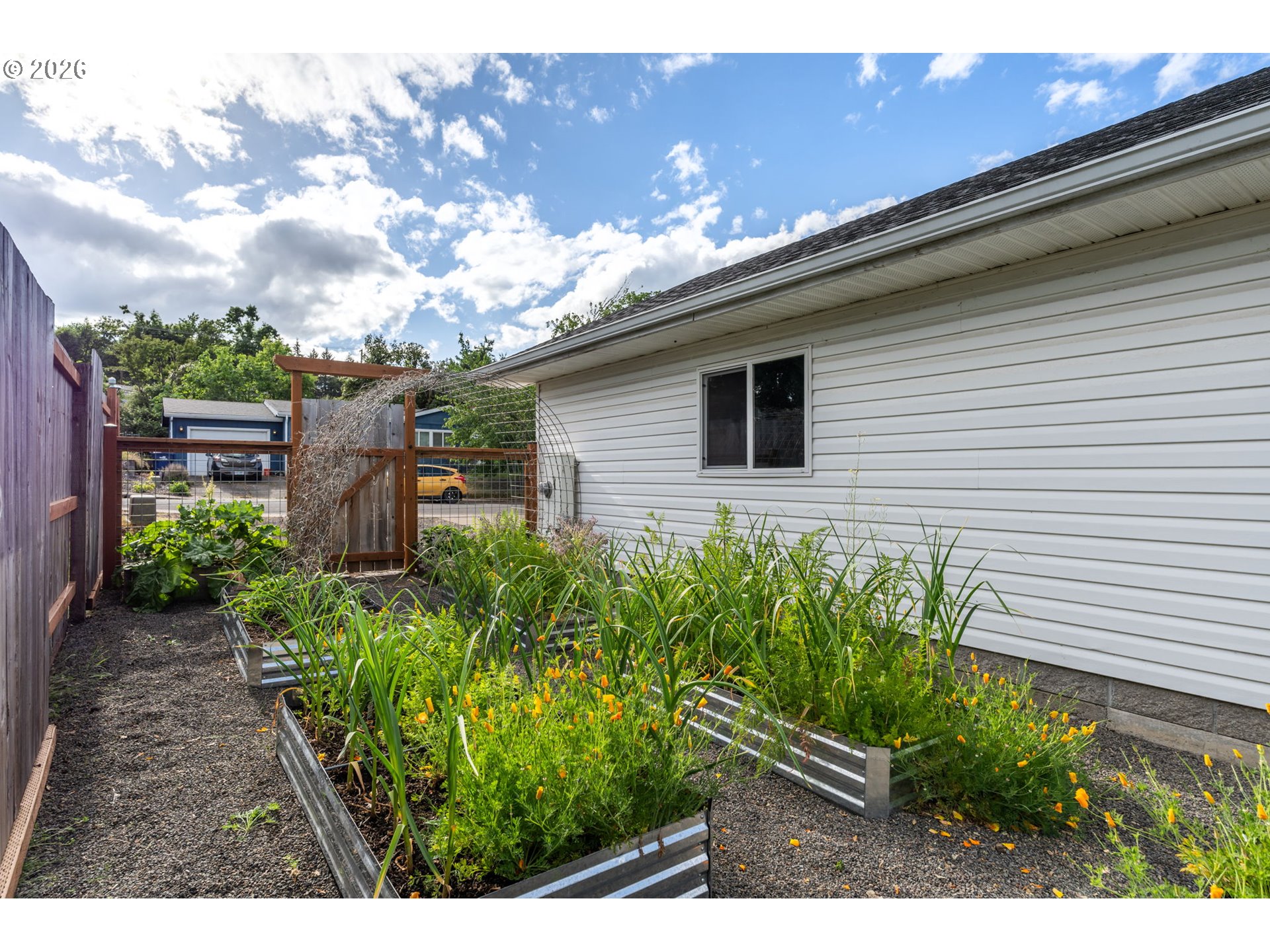 1281 South 57th Place Springfield, OR 97478 - Photo 33 of 37