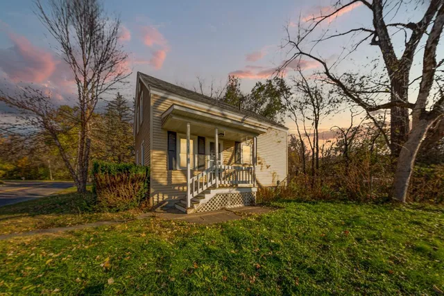 $200,000 | 227 3rd Avenue Northeast, Faribault, MN 55021