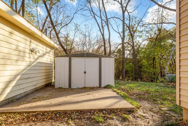 $200,000 | 227 3rd Avenue Northeast, Faribault, MN 55021