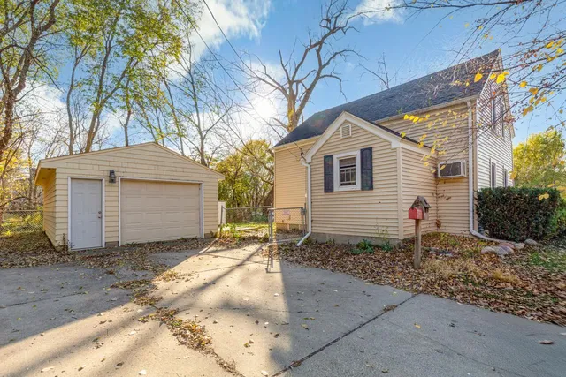 $200,000 | 227 3rd Avenue Northeast, Faribault, MN 55021