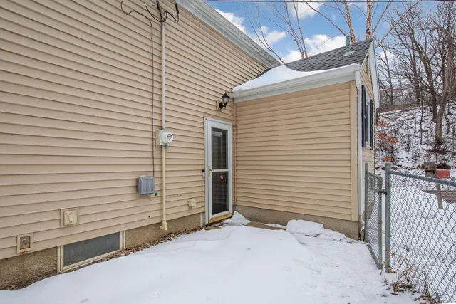 $200,000 | 227 3rd Avenue Northeast, Faribault, MN 55021