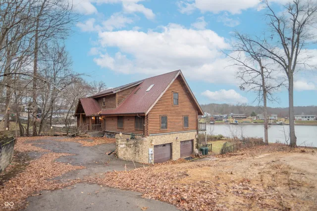 $499,900 | 1300 South Shore Drive, Martinsville, IN 46151