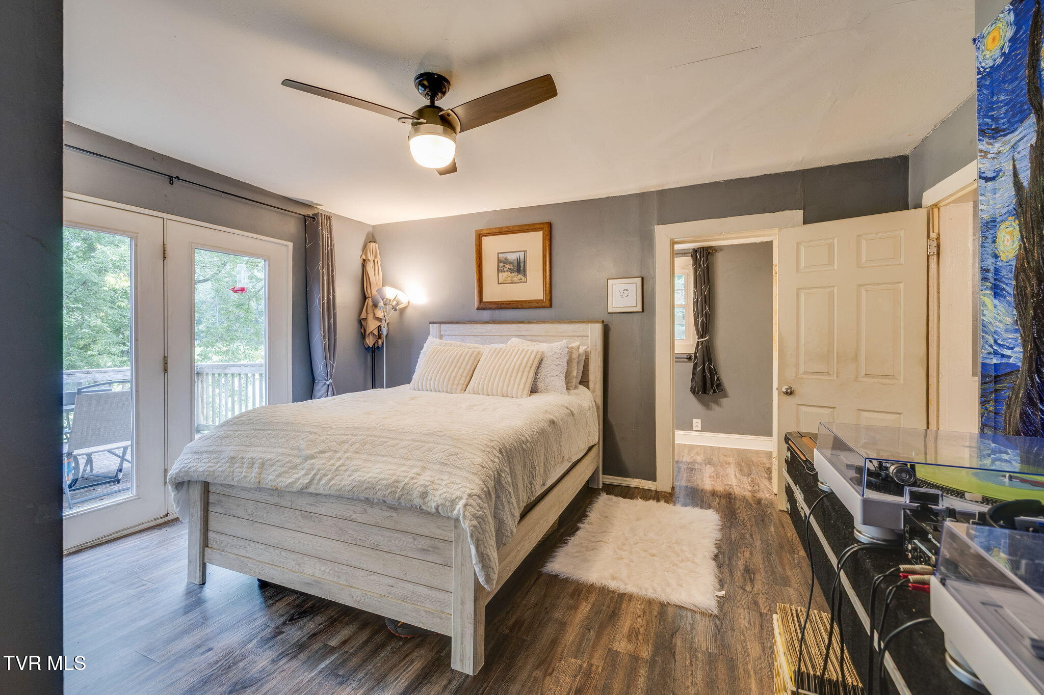 137 Charlie Hicks Road Jonesborough, TN 37659 - Photo 14 of 32 014