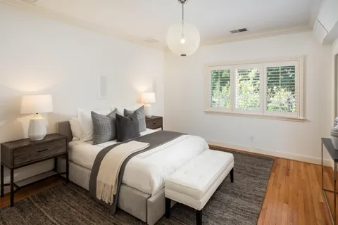 $10,500,000 | 393 Atherton Avenue, Atherton, CA 94027