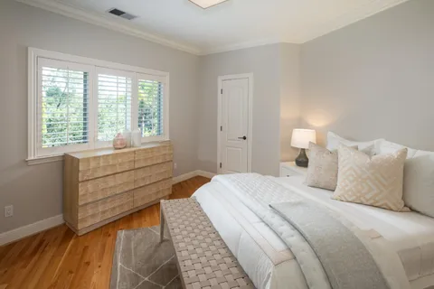$10,500,000 | 393 Atherton Avenue, Atherton, CA 94027