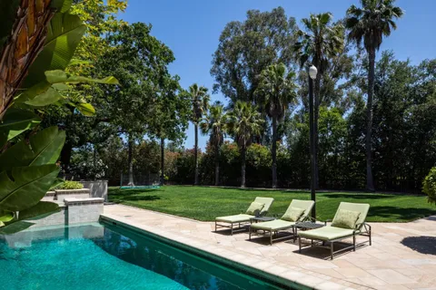 $10,500,000 | 393 Atherton Avenue, Atherton, CA 94027