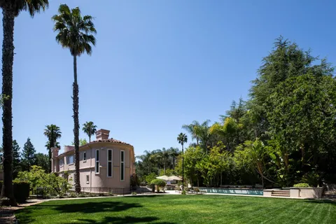 $10,500,000 | 393 Atherton Avenue, Atherton, CA 94027