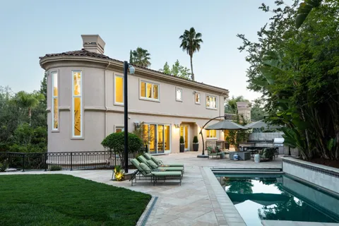$10,500,000 | 393 Atherton Avenue, Atherton, CA 94027