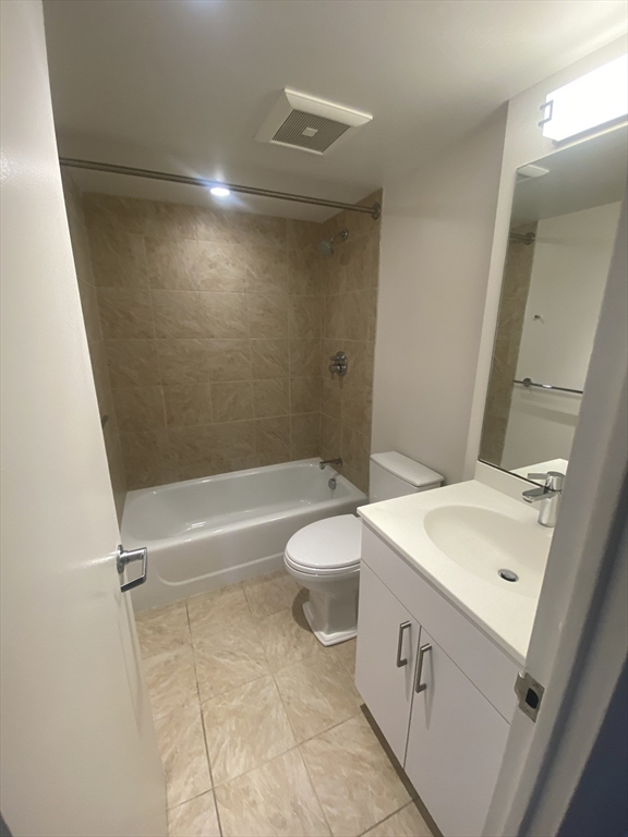 295 Harvard Street, Unit 1004 Cambridge, MA 02139 - Photo 14 of 17