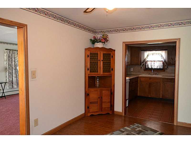 402 2nd Street Springfield, OH 45502 - Photo 5 of 25