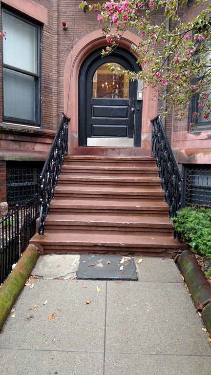 35 Bay State Road, Unit 5 Boston, MA 02215 - Photo 3 of 12 Gallery Image 3