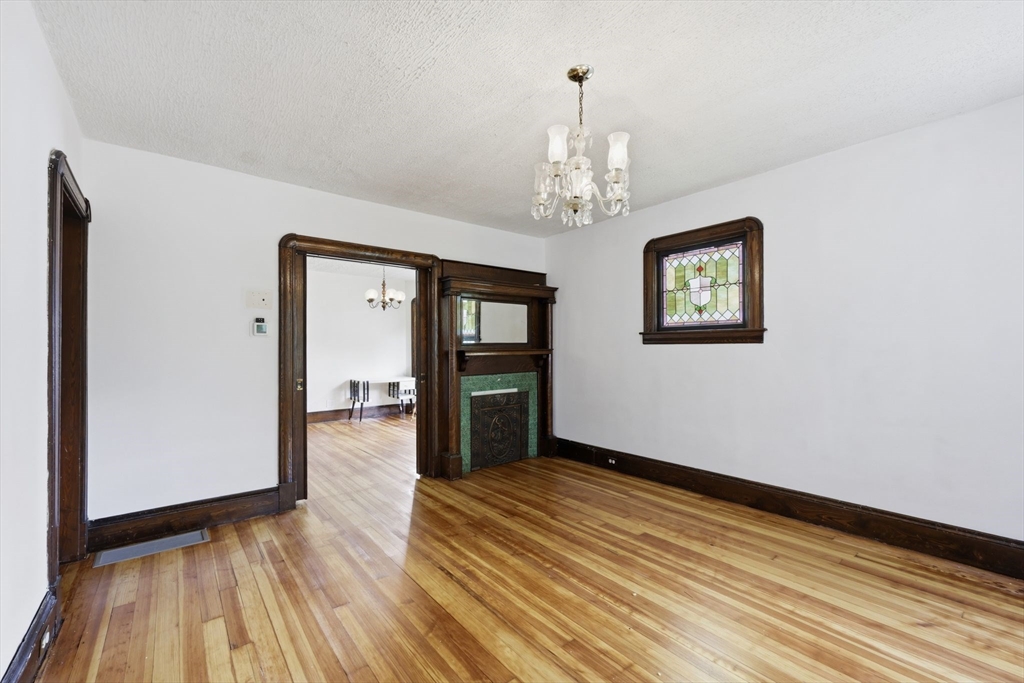 181-183 Northampton Avenue Springfield, MA 01109 - Photo 8 of 40