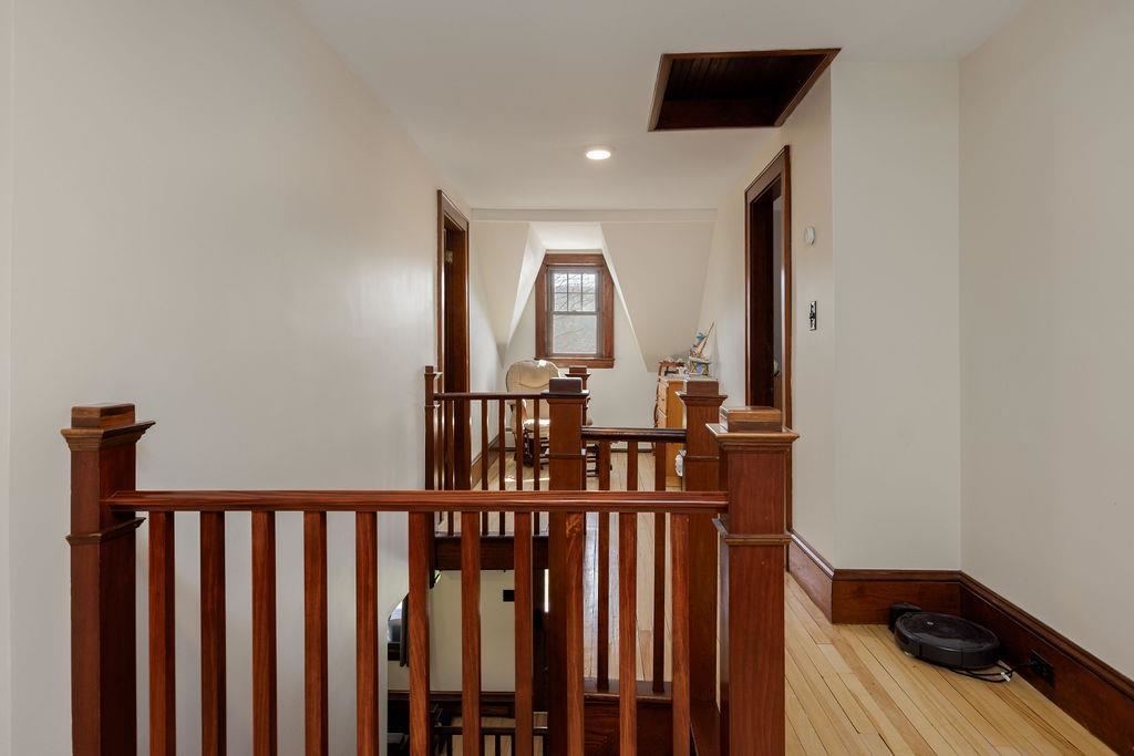 114 Gifford Road Hartford, VT 05001 - Photo 15 of 45
