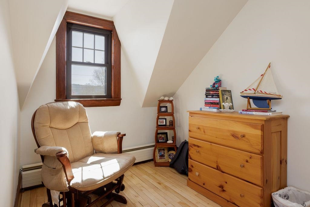 114 Gifford Road Hartford, VT 05001 - Photo 17 of 45