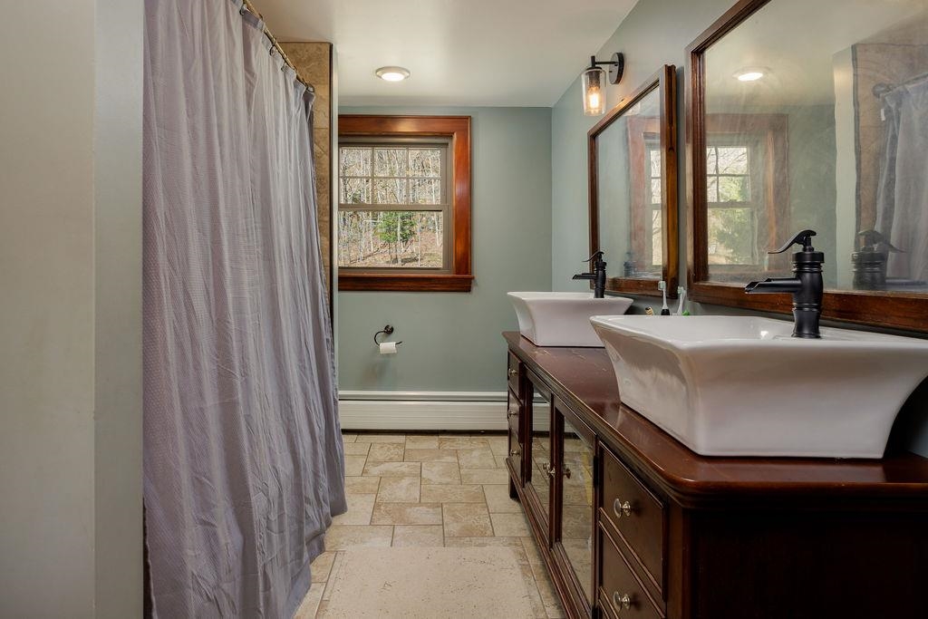 114 Gifford Road Hartford, VT 05001 - Photo 30 of 45