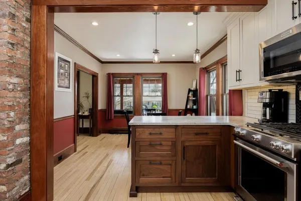 $540,000 | 114 Gifford Road, Hartford, VT 05001