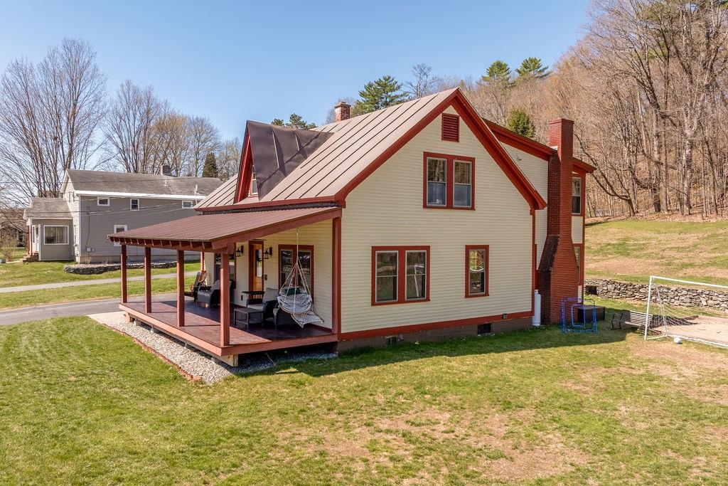 114 Gifford Road Hartford, VT 05001 - Photo 33 of 45