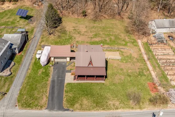 $540,000 | 114 Gifford Road, Hartford, VT 05001