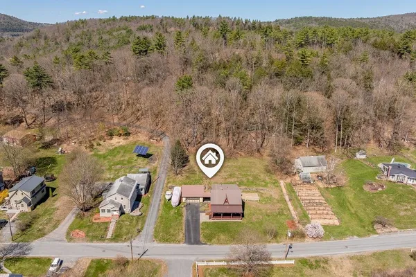 $540,000 | 114 Gifford Road, Hartford, VT 05001