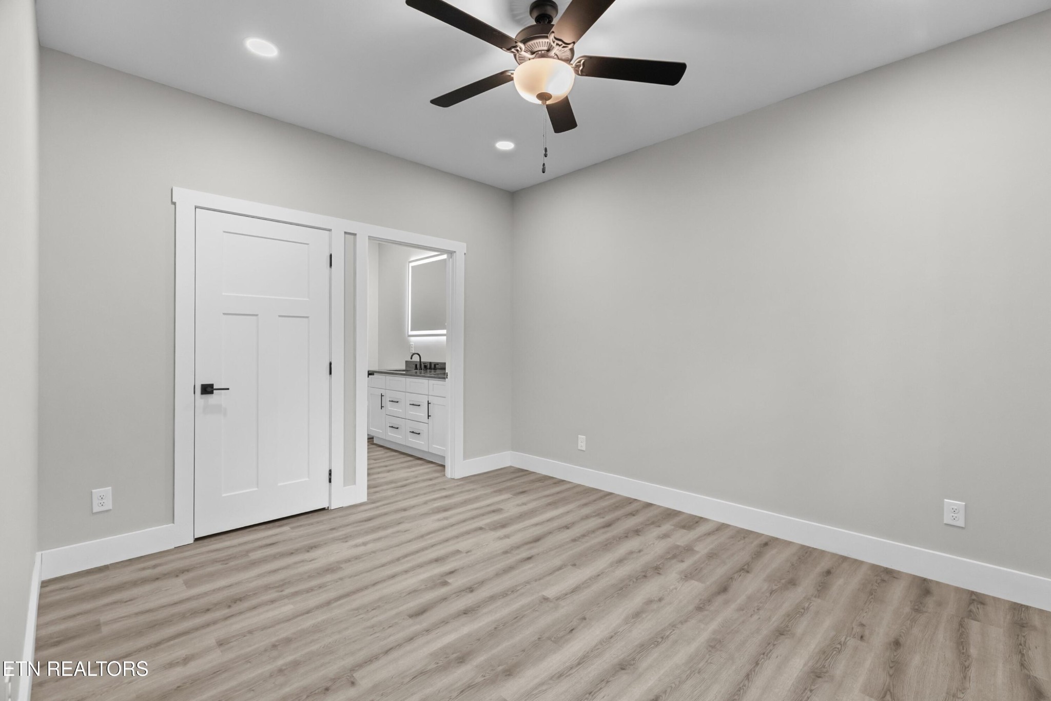 146 Fancher Road Newport, TN 37821 - Photo 22 of 41 a view of an empty room with a window