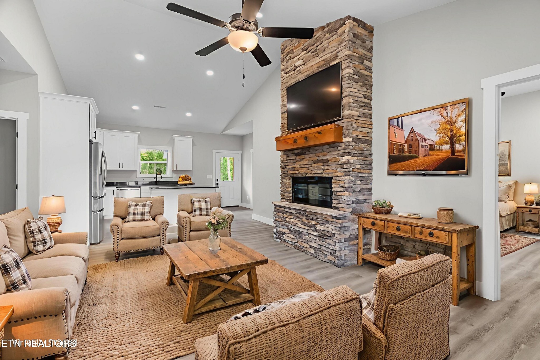 146 Fancher Road Newport, TN 37821 - Photo 7 of 41 a living room with furniture and a flat screen tv