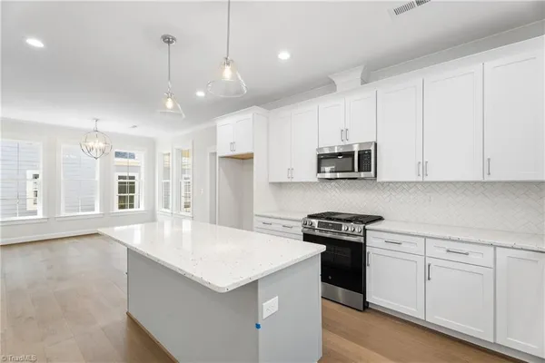 $599,900 | 911 Eucalyptus Court, Winston-Salem, NC 27106