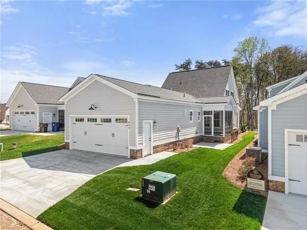 $599,900 | 911 Eucalyptus Court, Winston-Salem, NC 27106