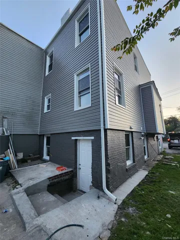 $799,000 | 225 South 11th Avenue, Mount Vernon, NY 10550