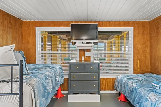 $425,000 | 7442 Edgewater Drive, Chauvin, LA 70344