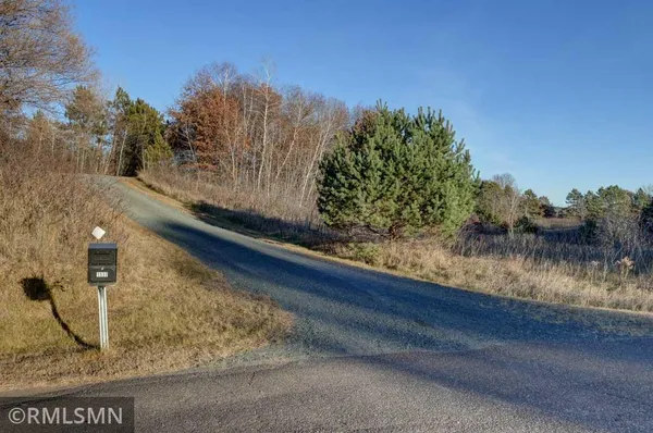 $90,000 | 1539 101st Avenue, Amery, WI 54001
