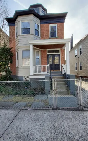 $2,700 | 109 72nd Street, Unit 2, North Bergen, NJ 07047