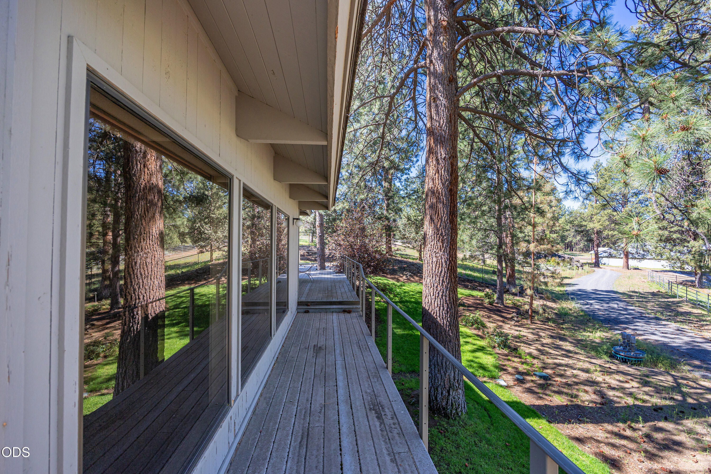 60266 Tekampe Road Bend, OR 97702 - Photo 20 of 56