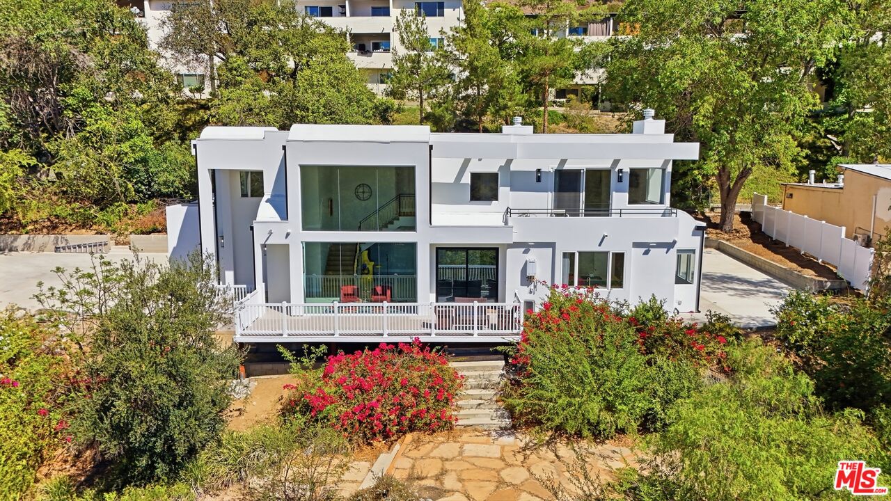 1907 Alpha Road Glendale, CA 91208 - Photo 42 of 47 Gallery Image 42