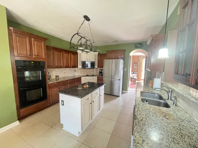 $480,000 | 5 Northern Leaf Drive, Oakland, TN 38060