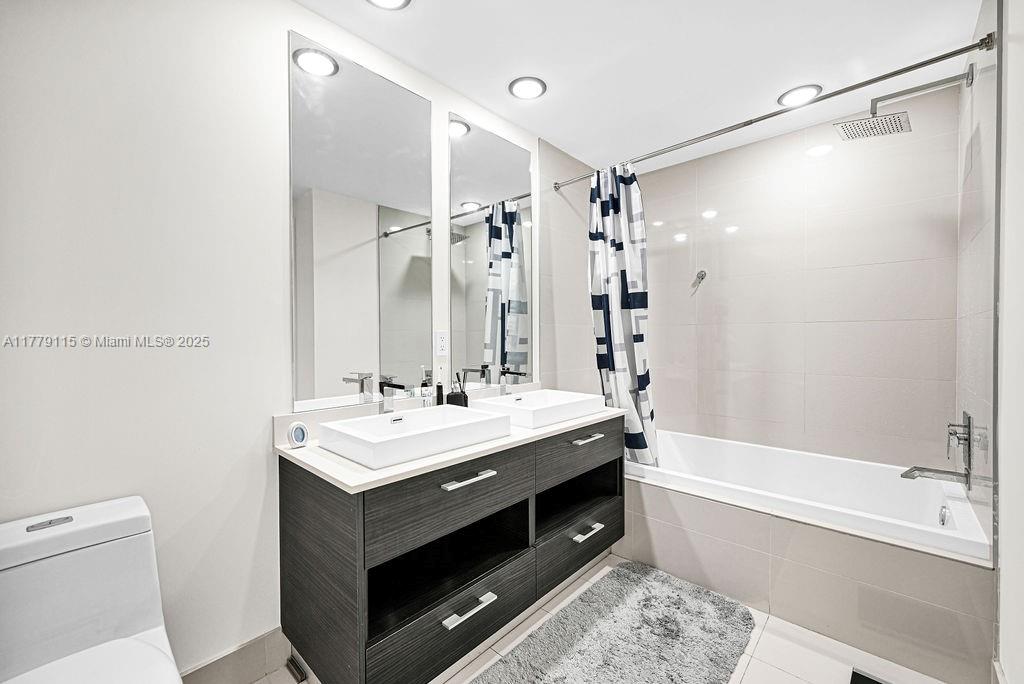 45 Southwest 9th Street, Unit 3705 Miami, FL 33130 - Photo 22 of 61