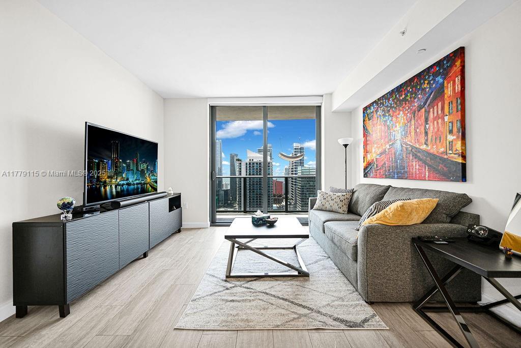 45 Southwest 9th Street, Unit 3705 Miami, FL 33130 - Photo 5 of 61