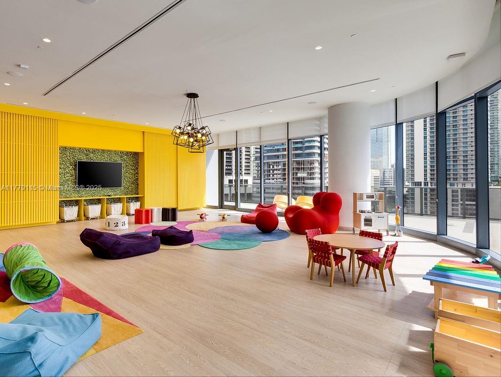 45 Southwest 9th Street, Unit 3705 Miami, FL 33130 - Photo 57 of 61