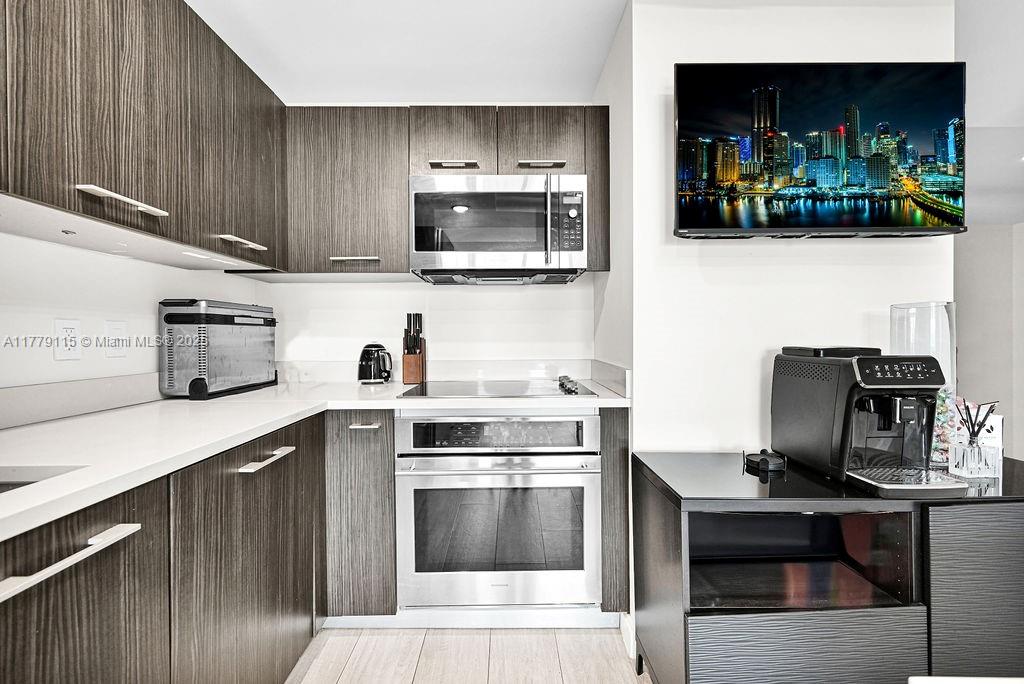 45 Southwest 9th Street, Unit 3705 Miami, FL 33130 - Photo 10 of 61