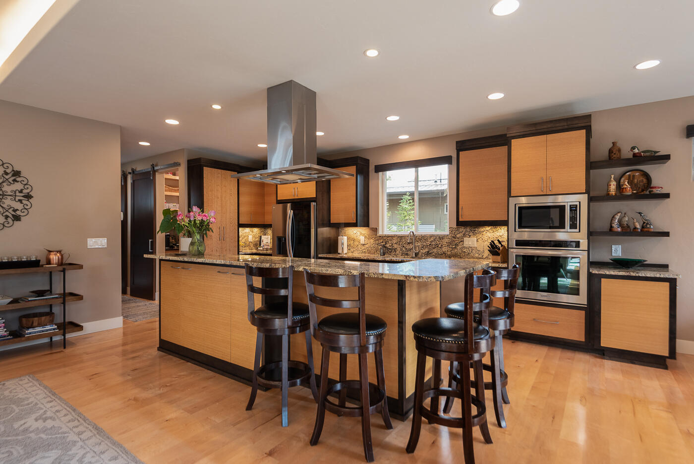 3312 Northwest Shevlin Ridge Bend, OR 97703 - Photo 12 of 63 Kitchen
