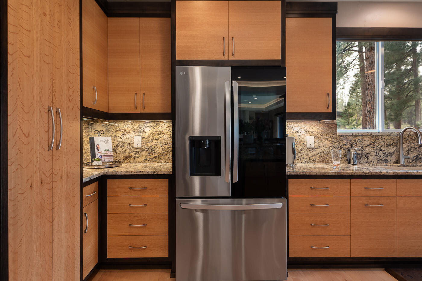 3312 Northwest Shevlin Ridge Bend, OR 97703 - Photo 14 of 63 Kitchen